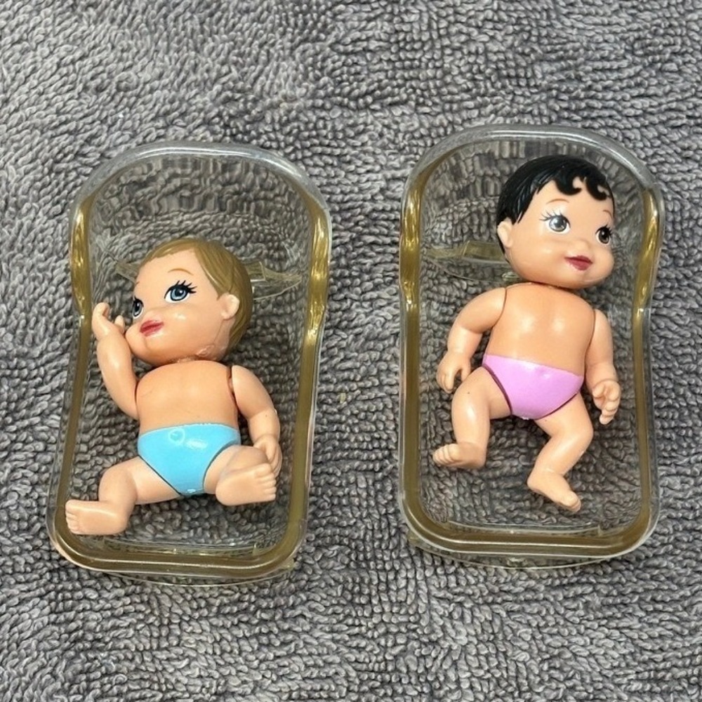 Vtg Mattel Barbie Krissy Baby Dolls Set of 2 with Clear Bassinets Pink Blue
